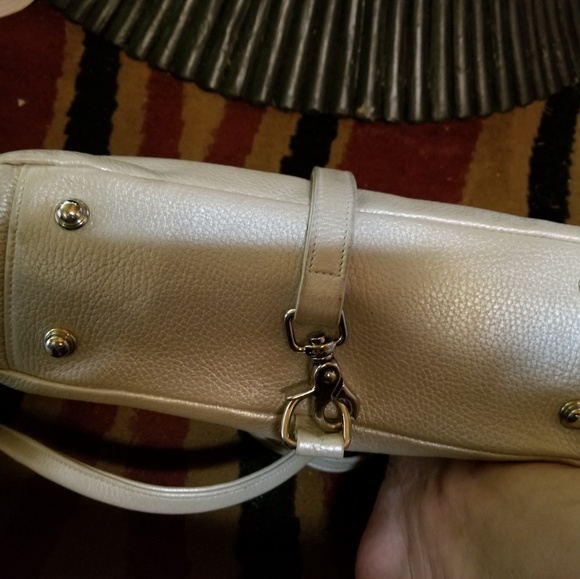Designer pearl leather handbag - Picture 2 of 5